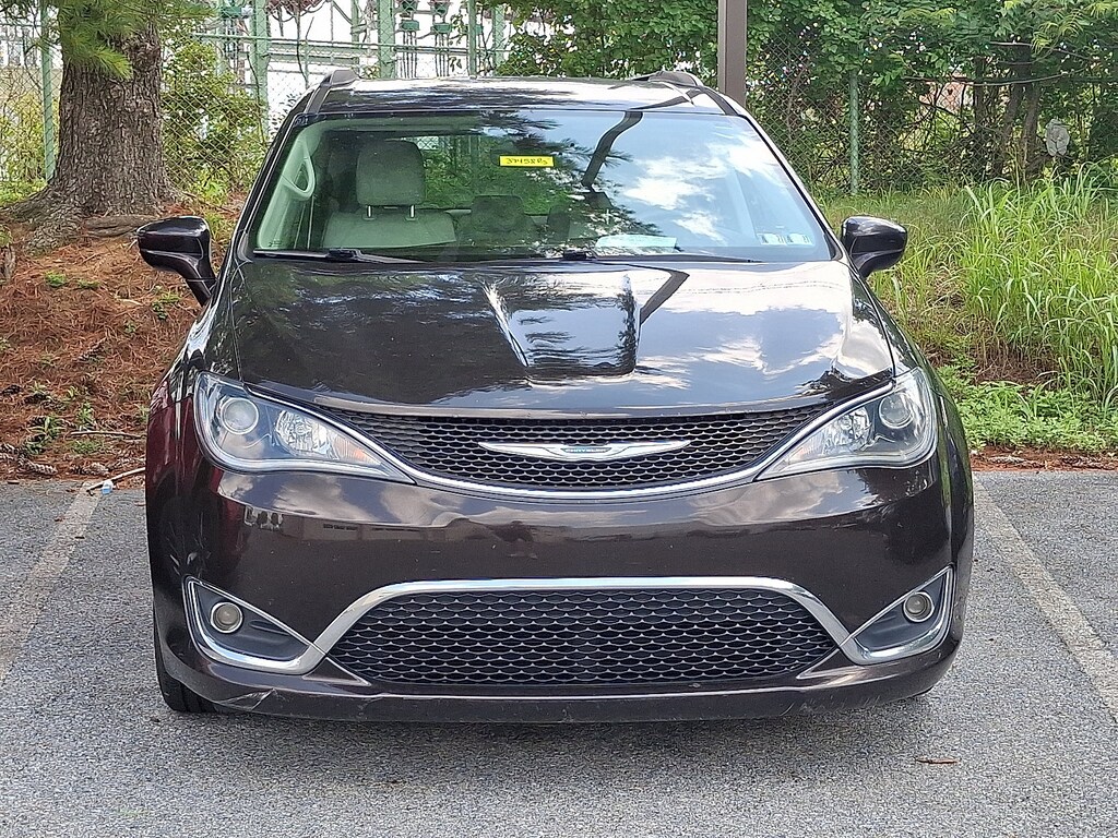 Used 2017 Chrysler Pacifica Touring-L Van