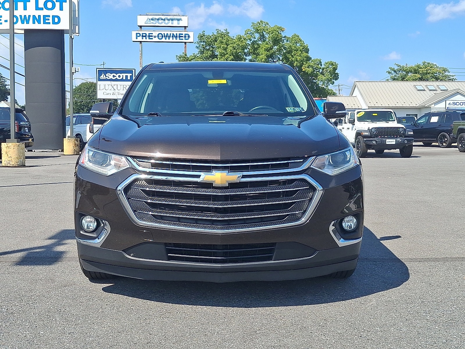 Used 2018 Chevrolet Traverse 1LT with VIN 1GNEVGKW2JJ285627 for sale in Allentown, PA