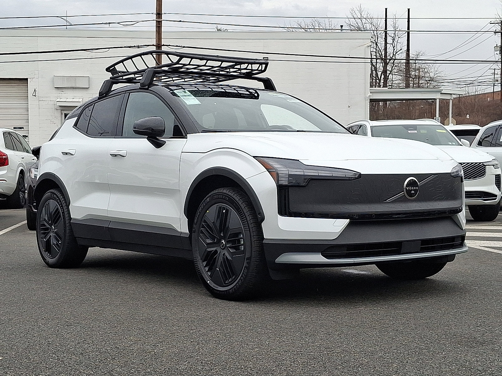 2026 Volvo EX30 Twin Motor Cross Country Ultra's photo