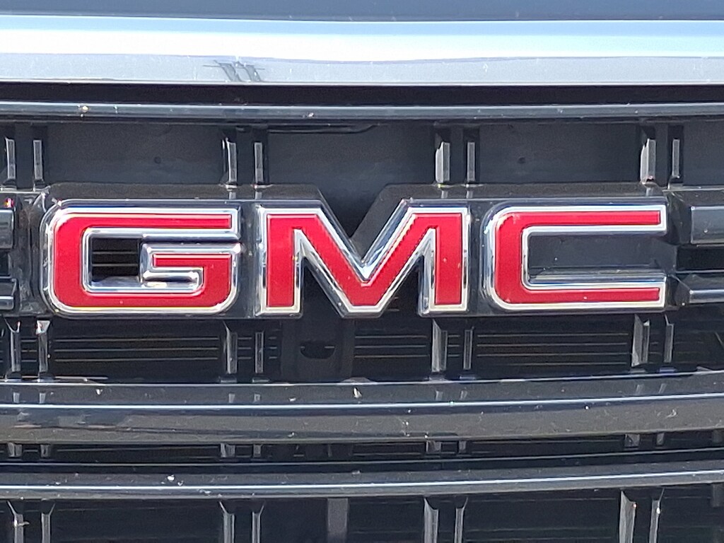 Used 2022 GMC Yukon SLE SUV