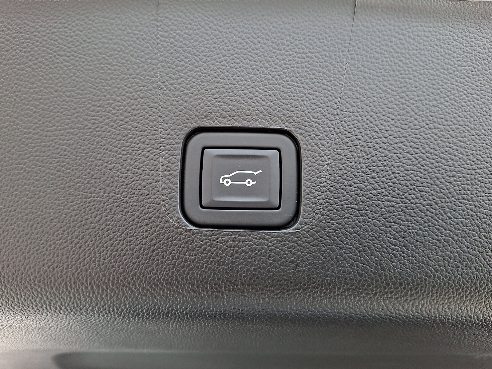 2023 Chevrolet Traverse Premier - Photo 32