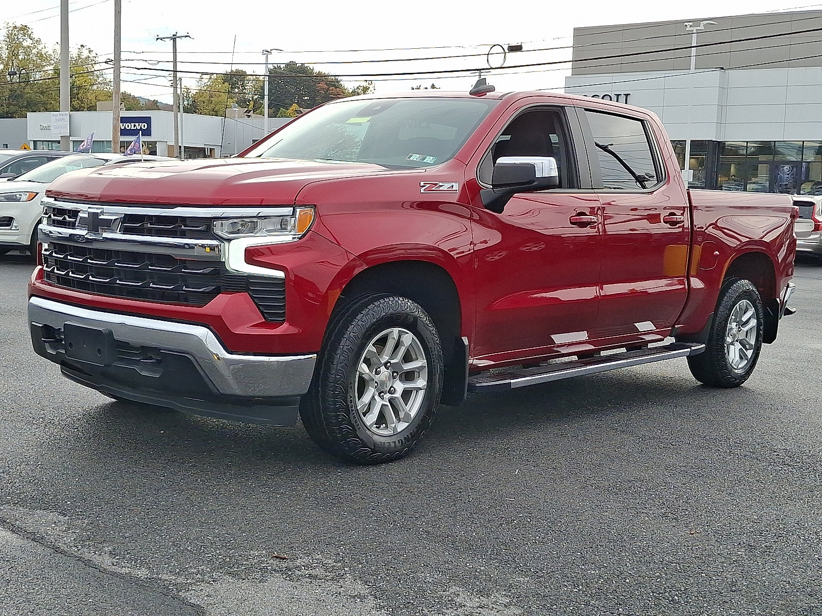 Used 2023 Chevrolet Silverado 1500 LT w/1LT Truck Crew Cab