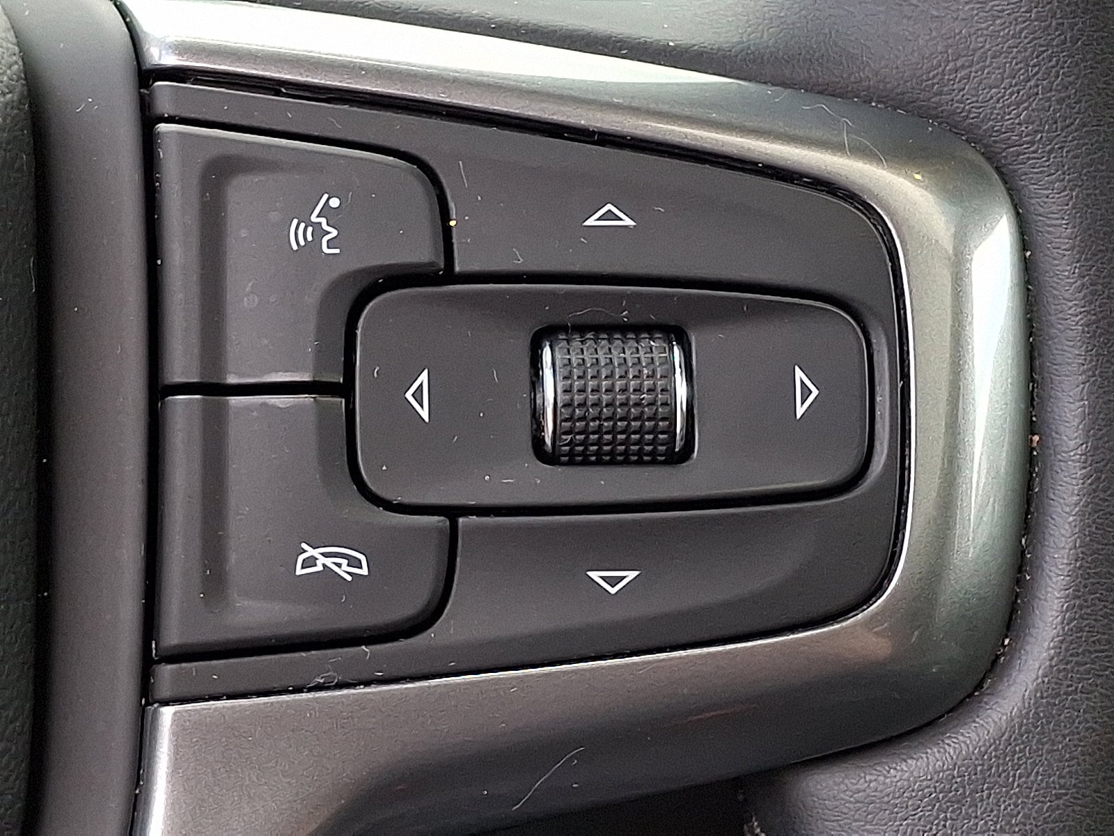 2023 Chevrolet Tahoe LT - Photo 18