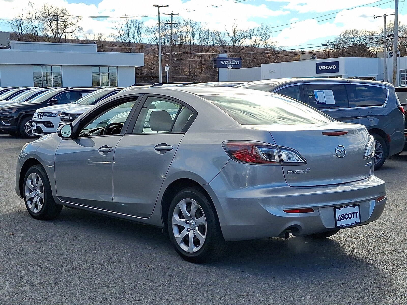 2013 Mazda Mazda3 i Sport Sedan photo 4