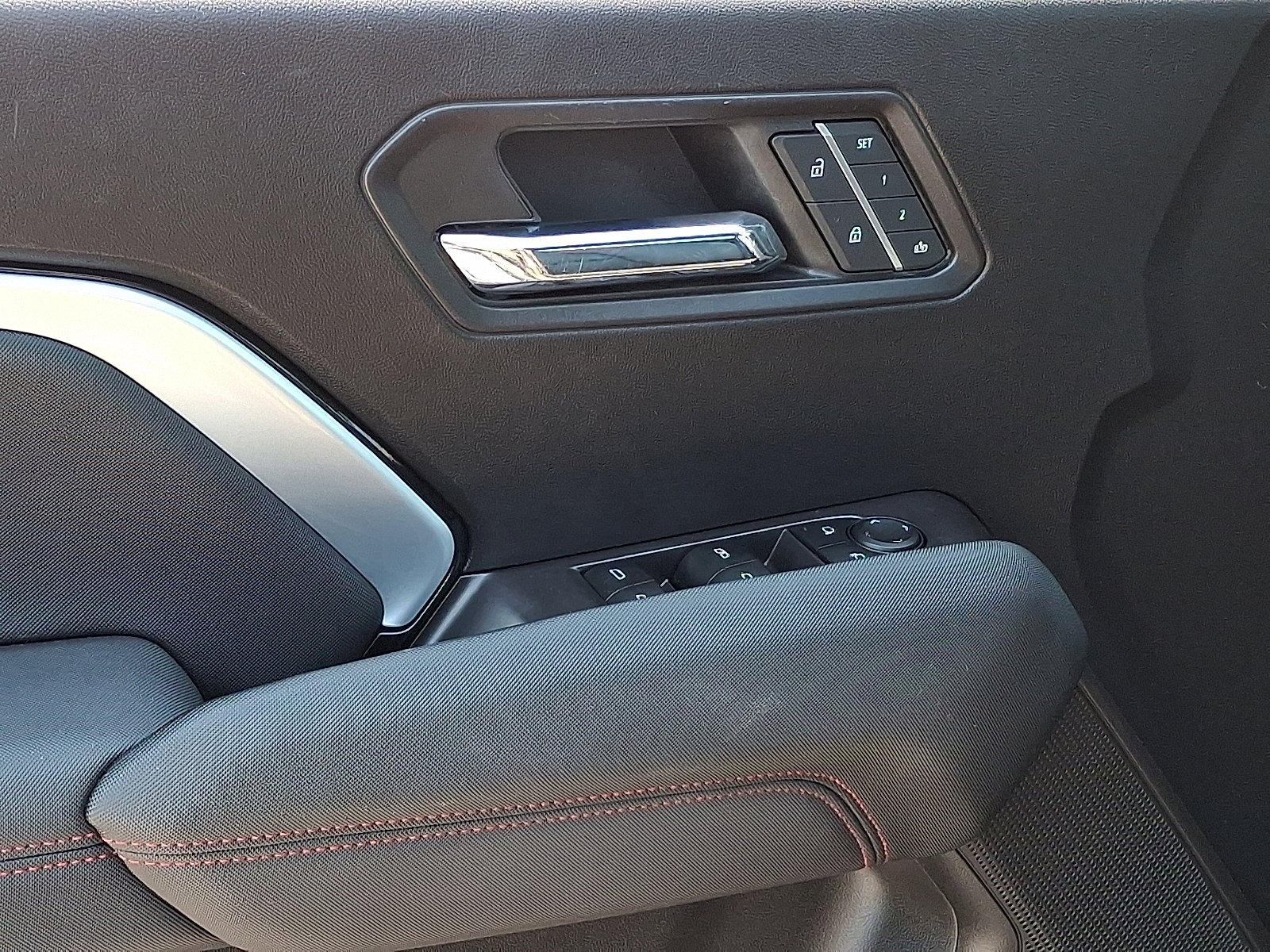 2023 Chevrolet Colorado Z71 - Photo 14