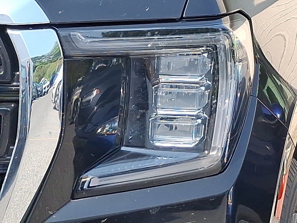 Used 2022 GMC Yukon SLE SUV