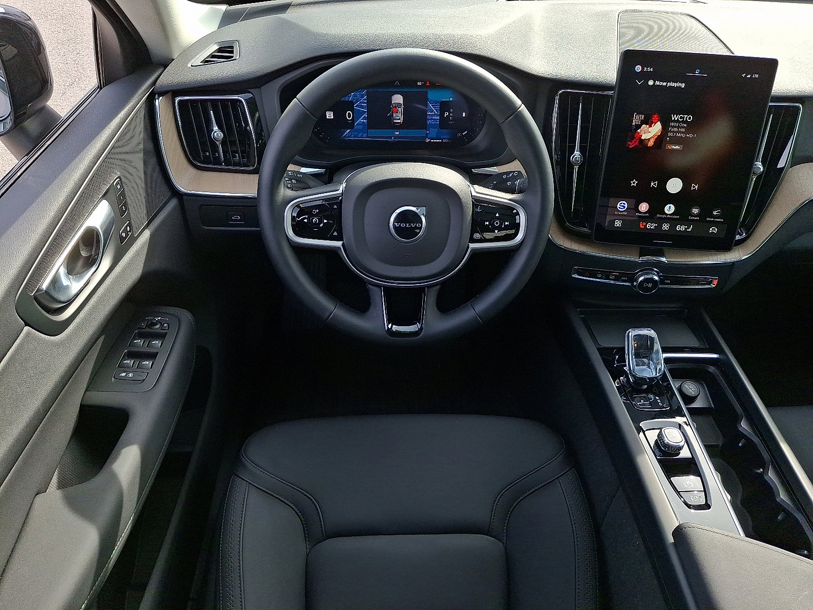 2026 Volvo XC60 Core - Photo 7