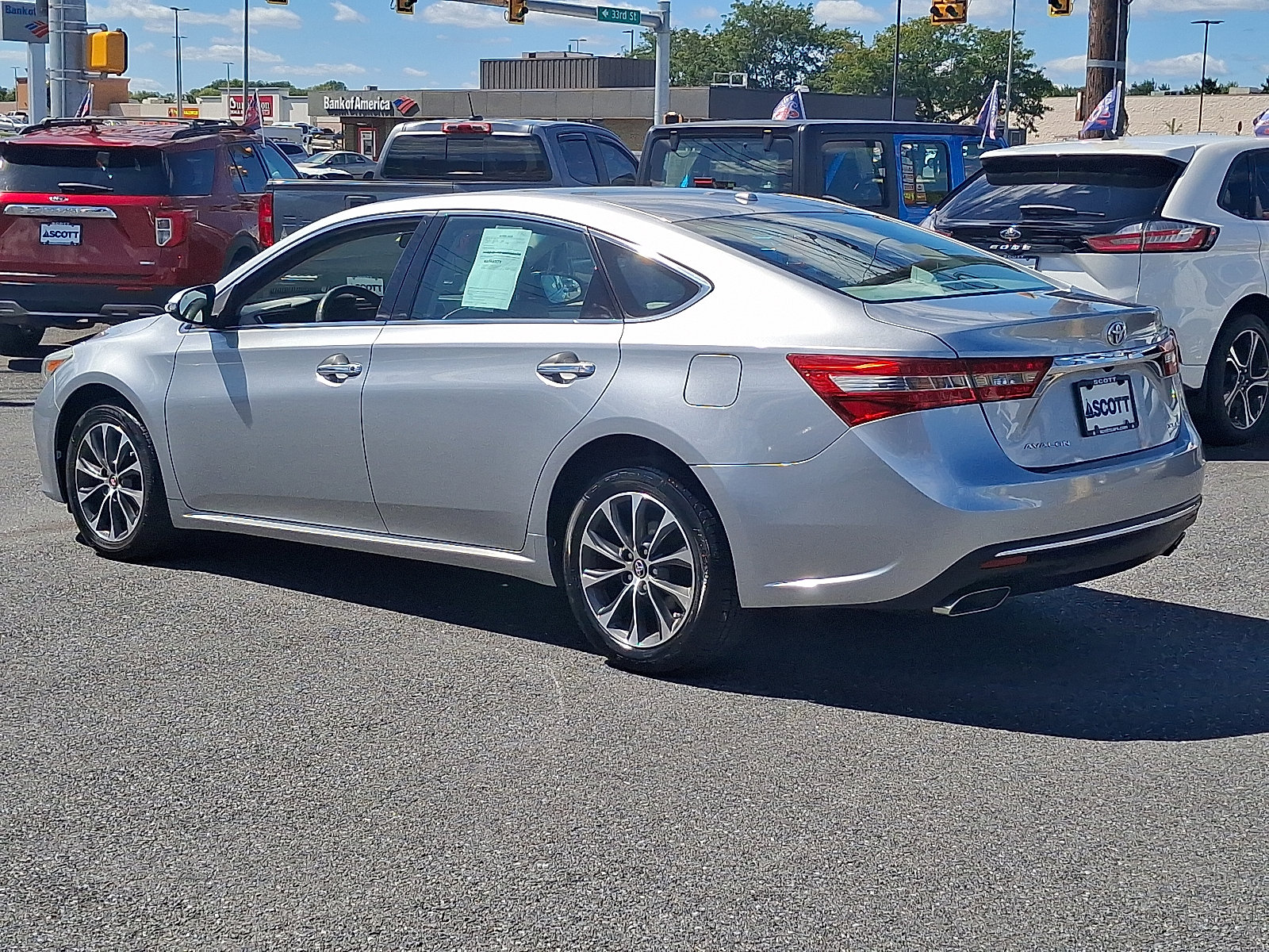 Used 2016 Toyota Avalon XLE Sedan