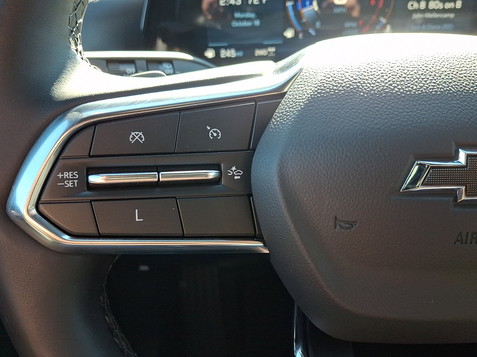 2025 Chevrolet Equinox LT - Photo 20