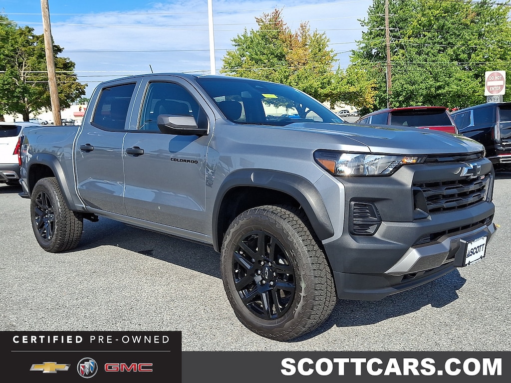 Used 2025 Chevrolet Colorado Trail Boss Truck Crew Cab