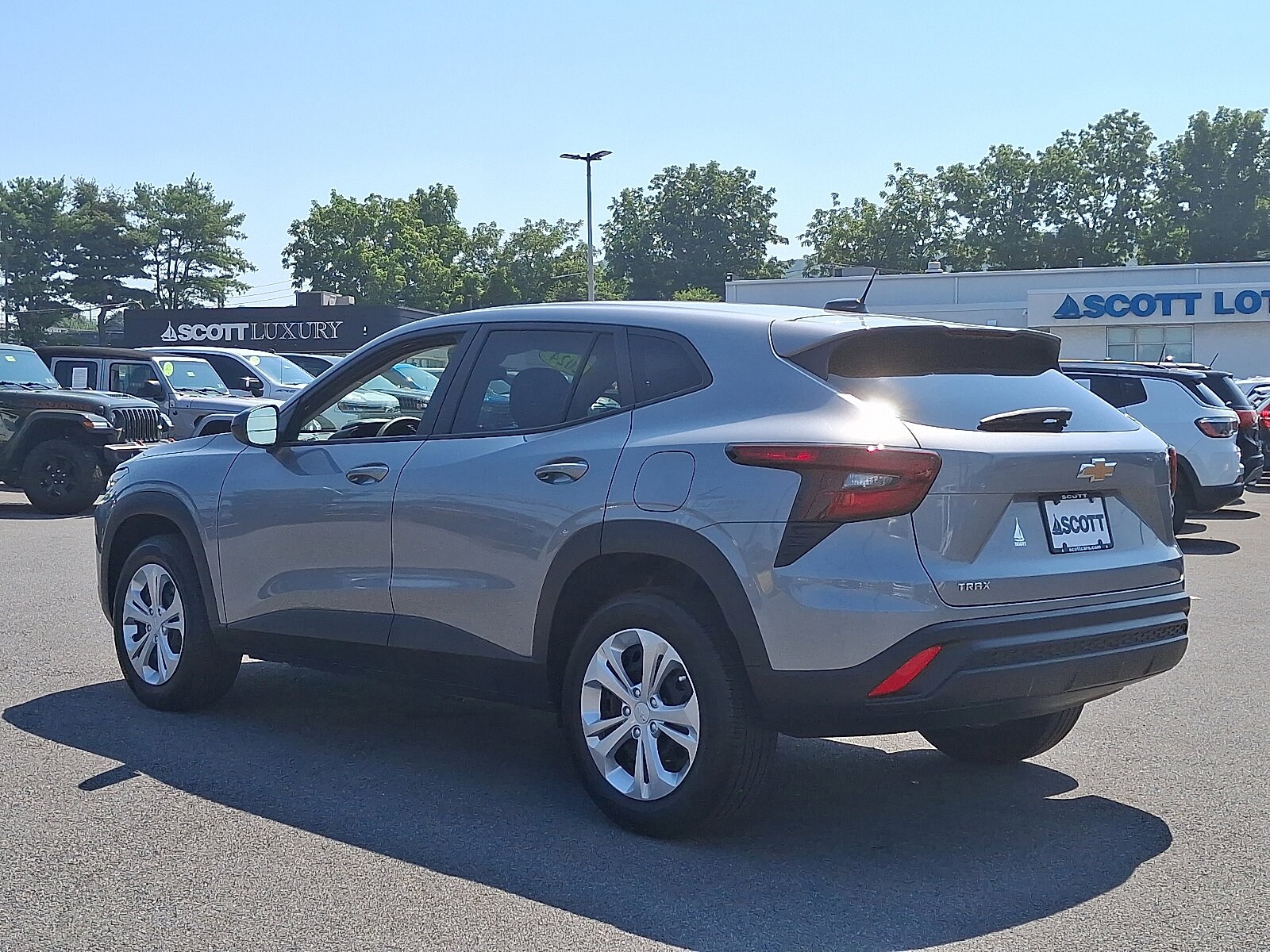 2024 Chevrolet Trax LS photo 3