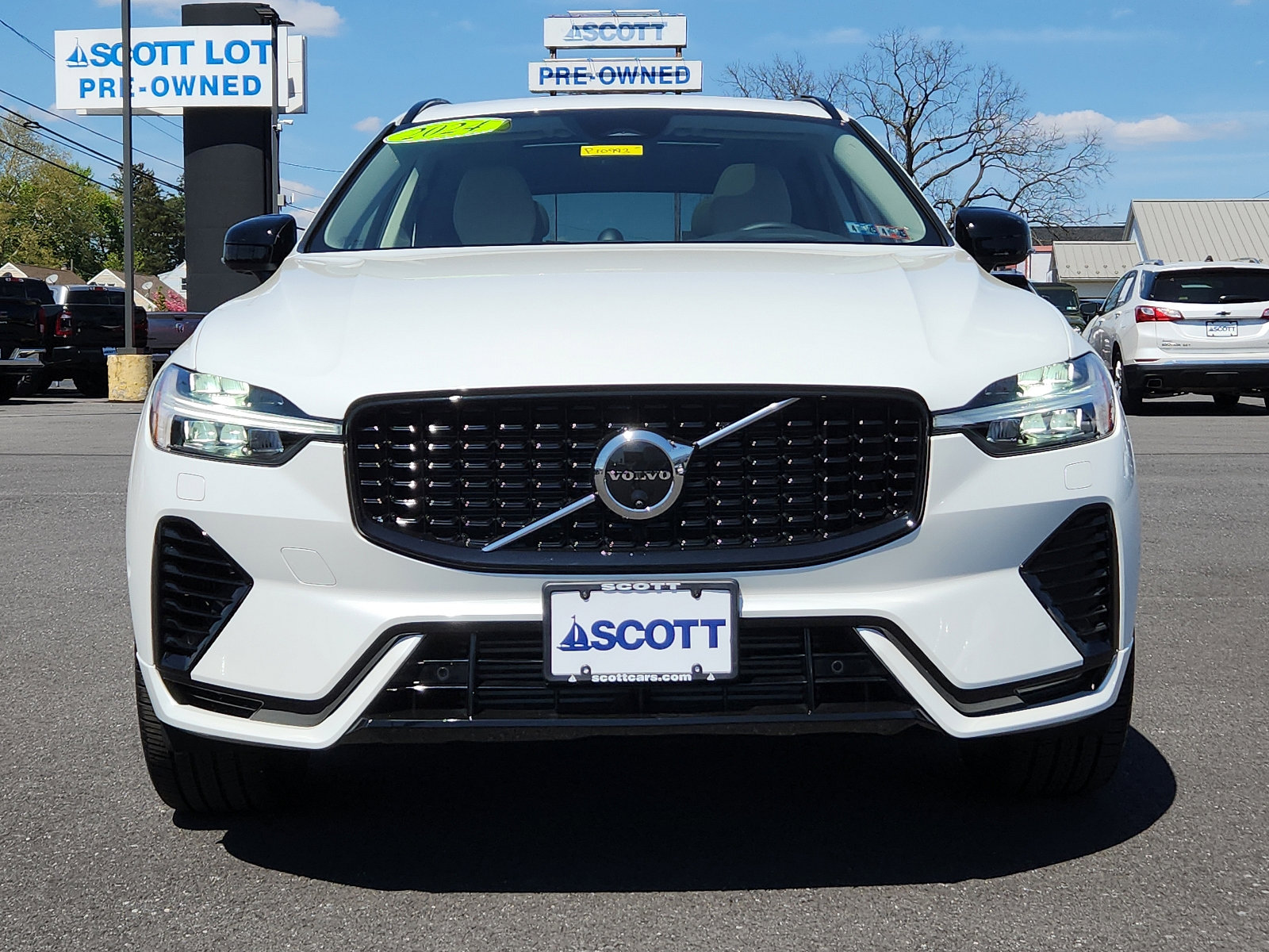 Certified 2024 Volvo XC60 Ultimate with VIN YV4H60DM2R1751703 for sale in Allentown, PA