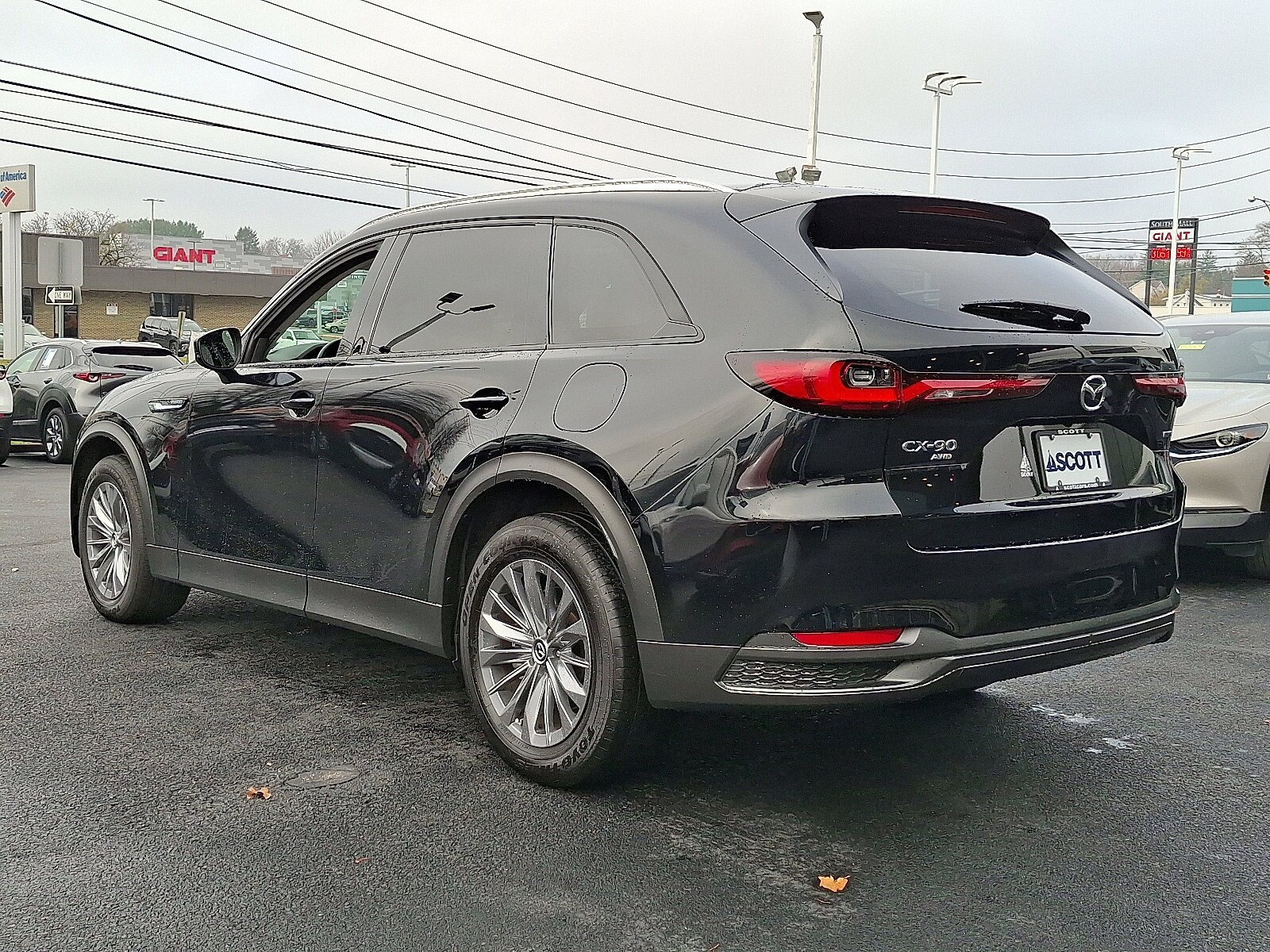 2024 Mazda CX-90 Plug-in Hybrid Preferred photo 3