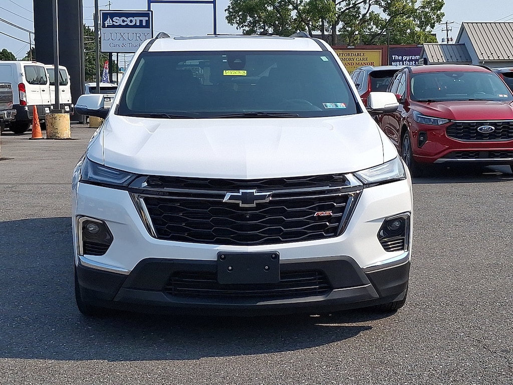 Used 2023 Chevrolet Traverse RS SUV