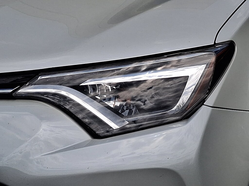 Used 2018 Toyota RAV4 Hybrid Limited SUV