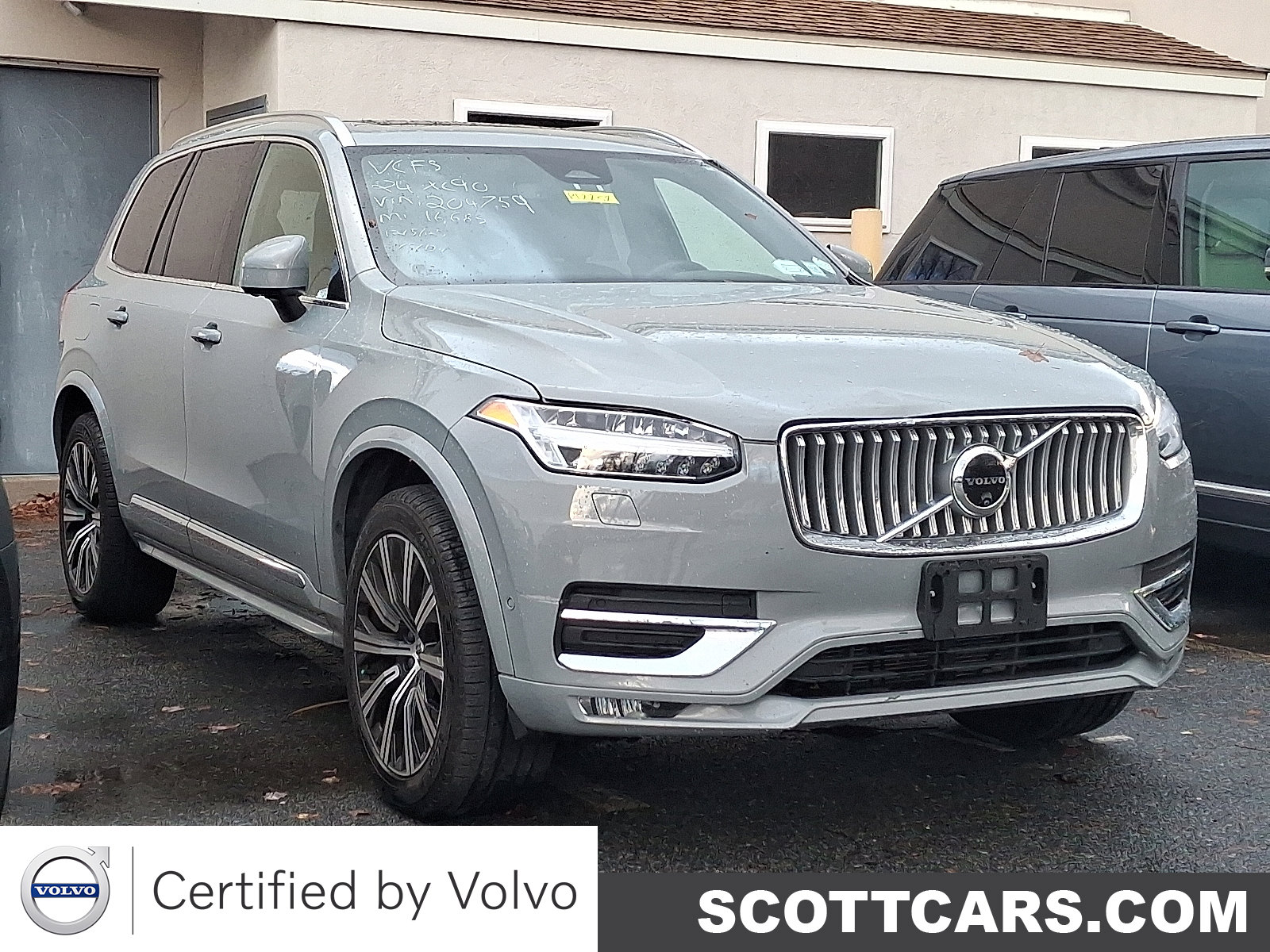 2024 Volvo XC90 Plus's photo