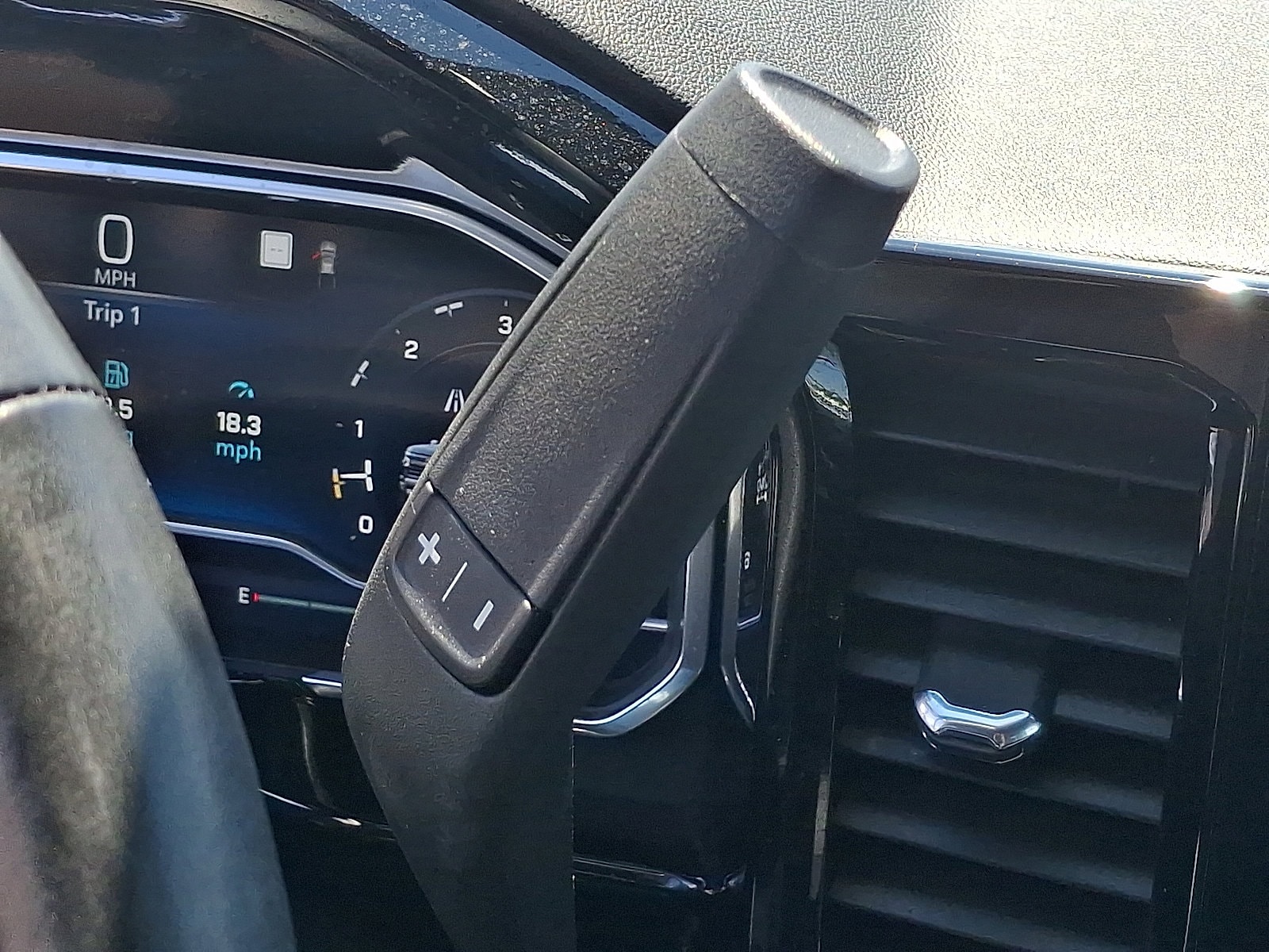 2022 Chevrolet Silverado 1500 LT - Photo 20