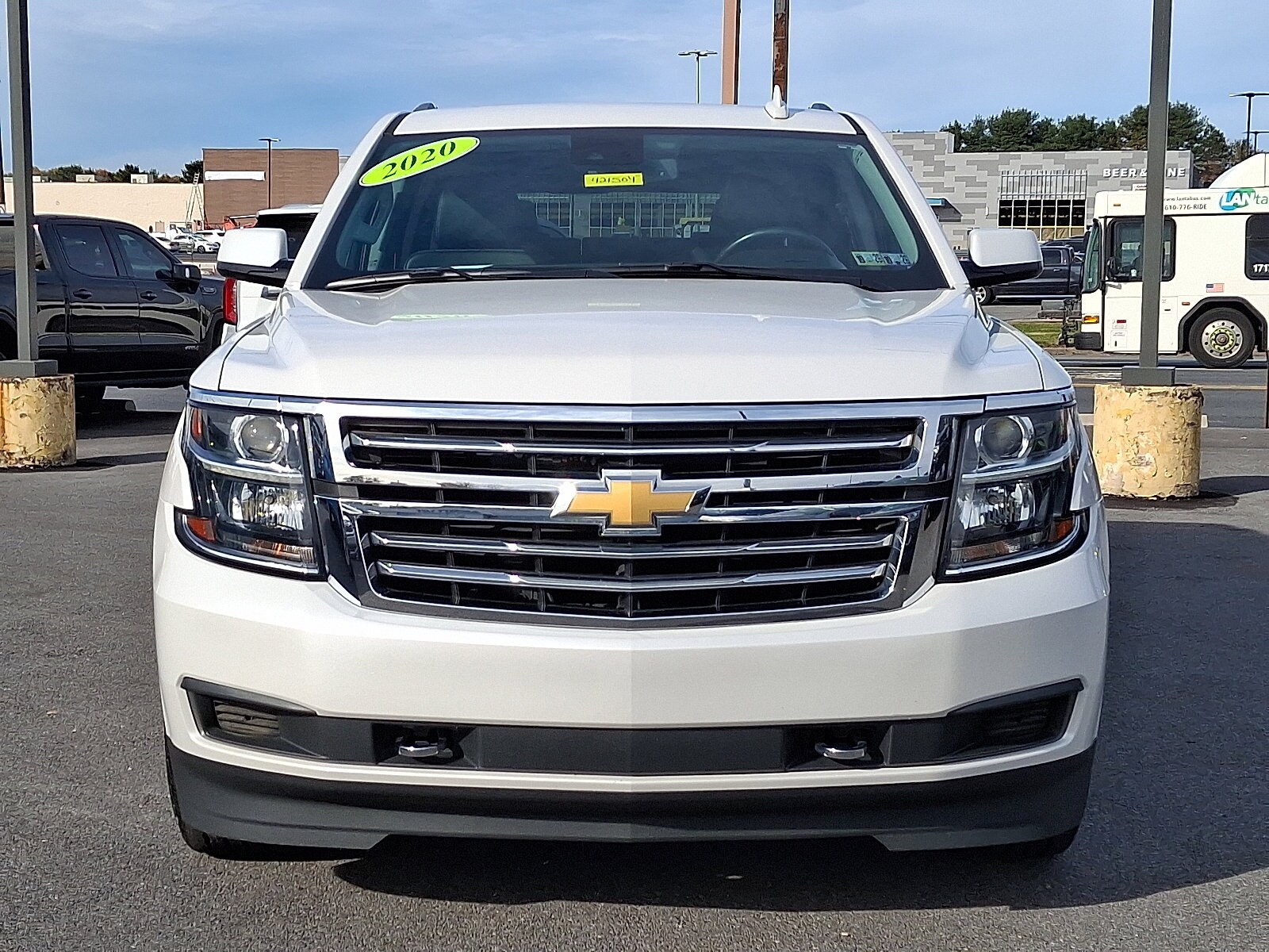 2020 Chevrolet Tahoe LT photo 2