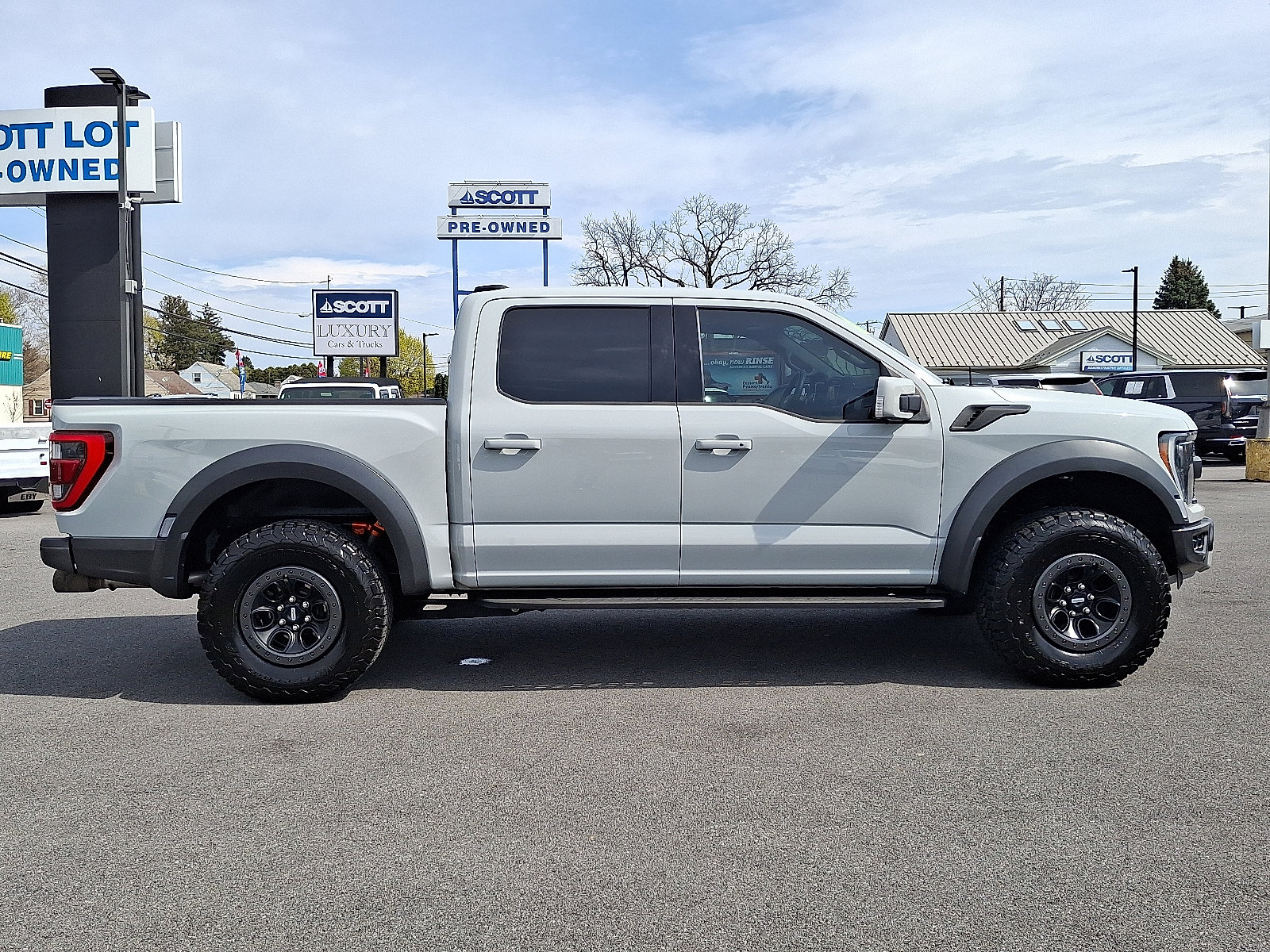 2023 Ford F-150 Raptor - Photo 7