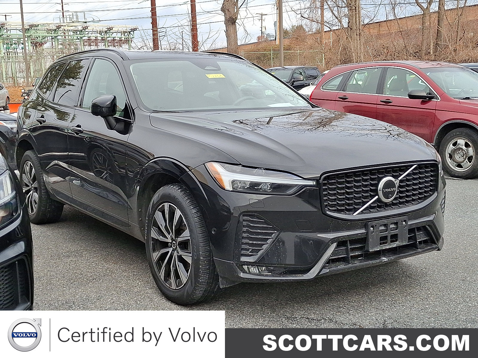 2023 Volvo XC60 Plus's photo