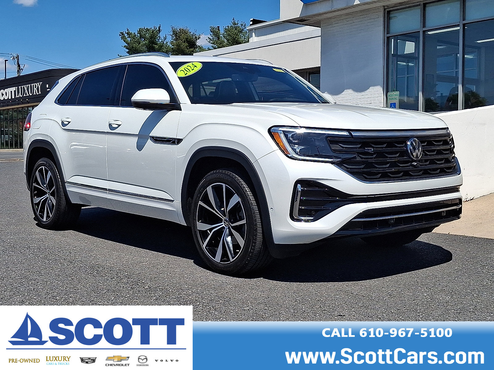 2024 Volkswagen Atlas Cross Sport 2.0T SEL Premium R-Line 4MOTION's photo