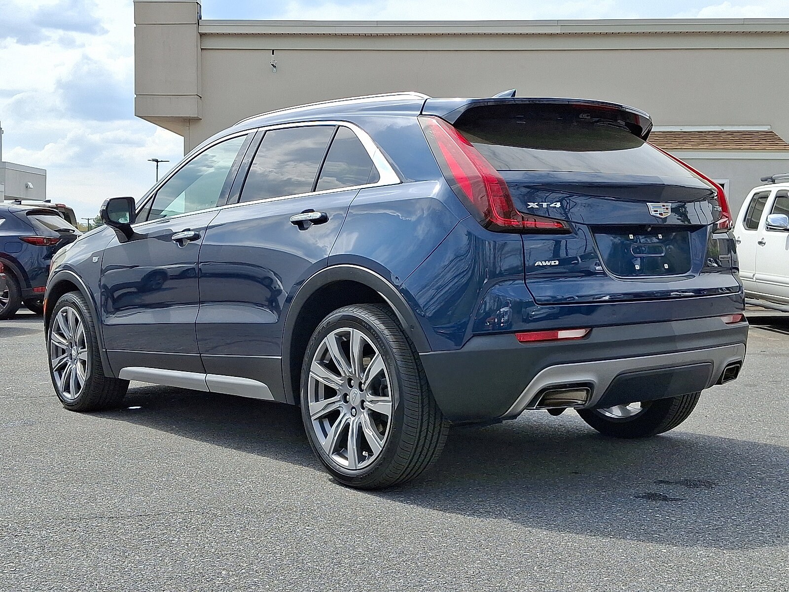 2019 Cadillac XT4 Premium Luxury photo 3