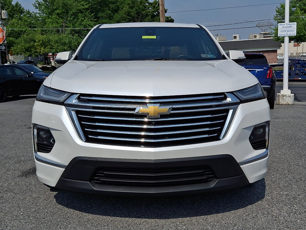 Used 2023 Chevrolet Traverse Premier SUV