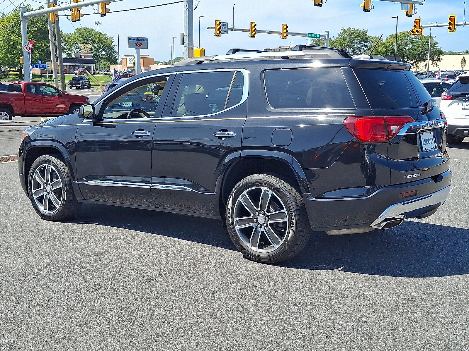 2018 GMC Acadia Denali - Photo 4