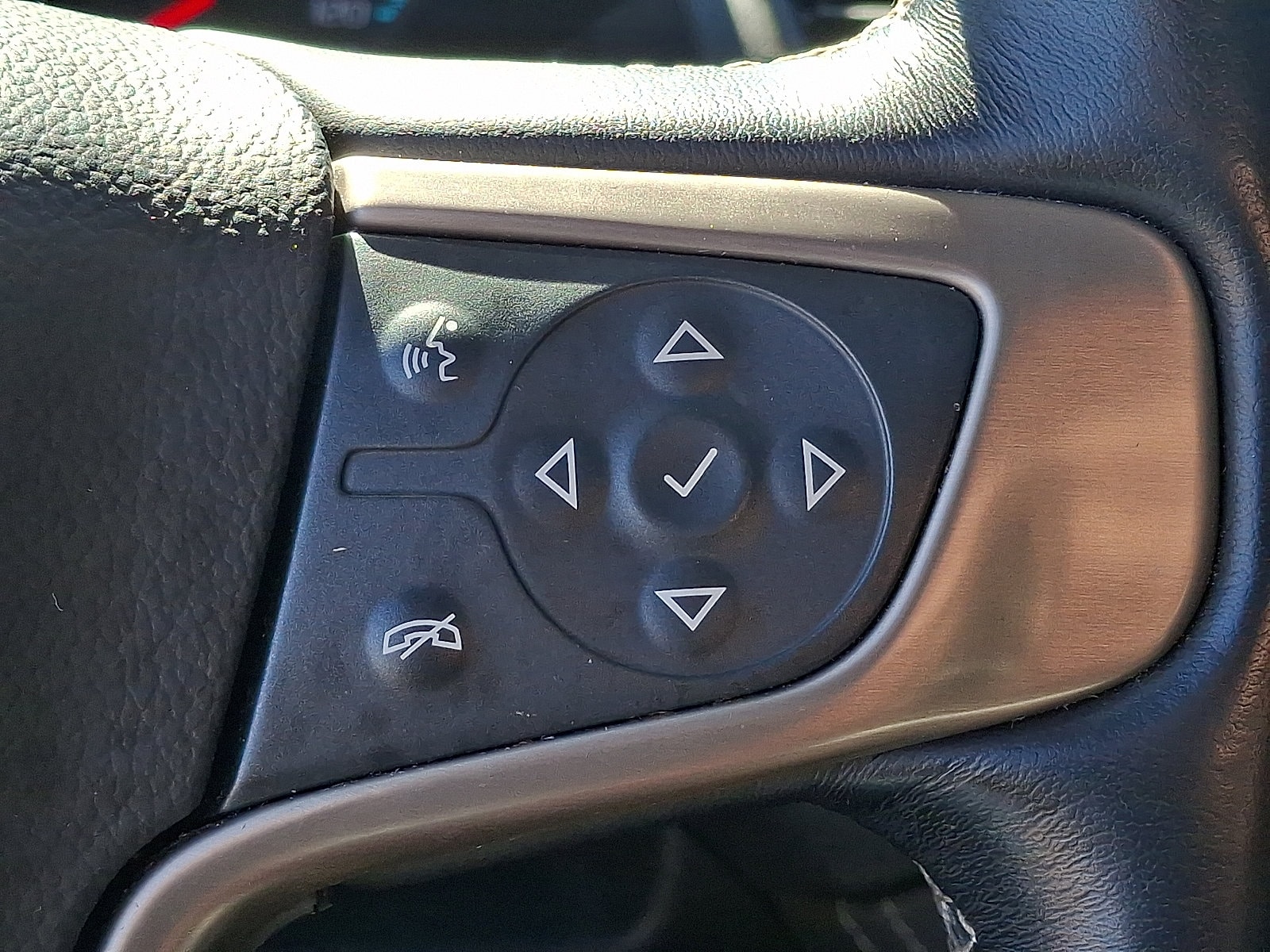 2020 GMC Yukon Denali - Photo 17