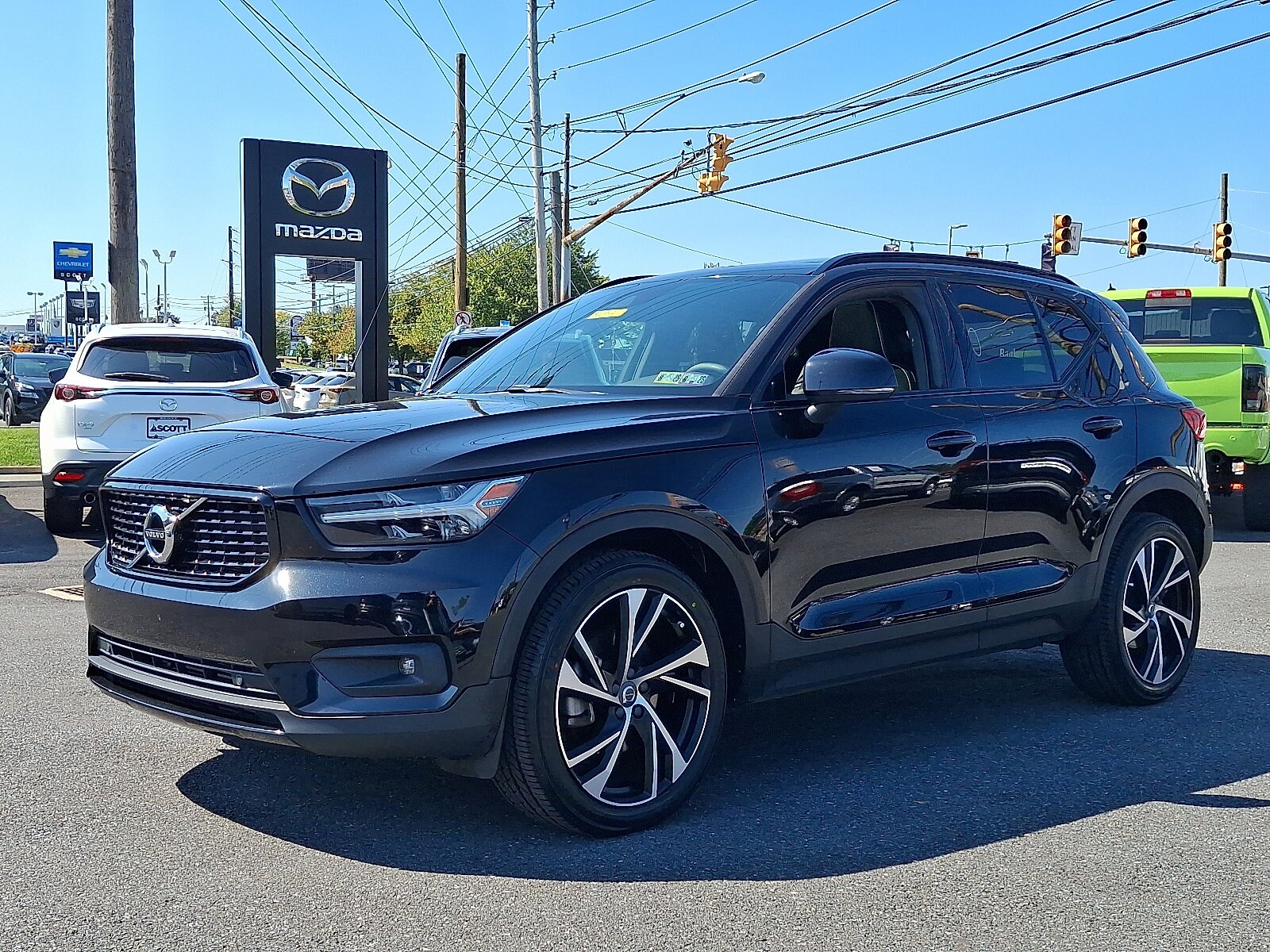 2021 Volvo XC40 T5 R-Design photo 3