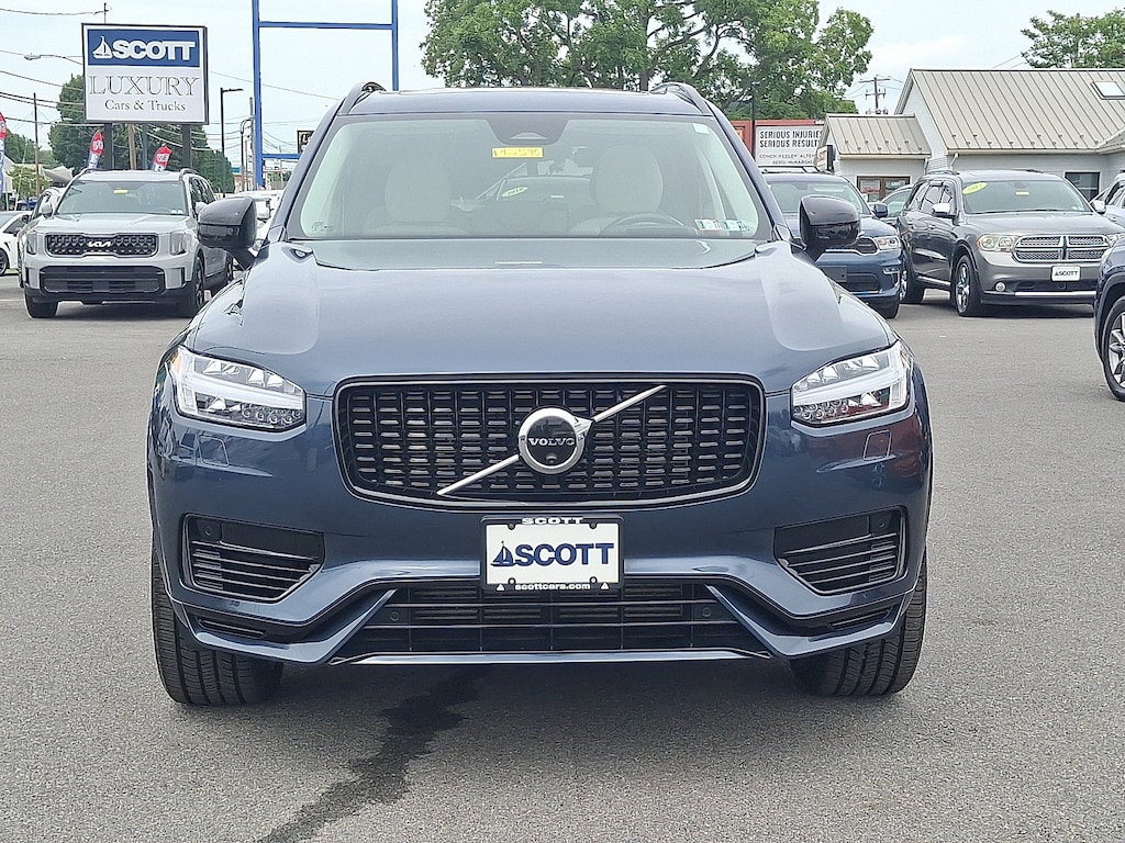 Certified 2023 Volvo XC90 Recharge Plug-In Hybrid Ultimate Dark 7-Seater SUV