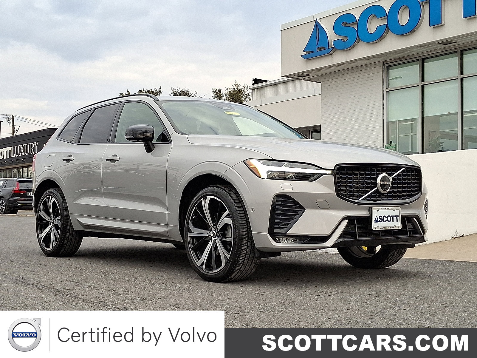2023 Volvo XC60 Ultimate's photo