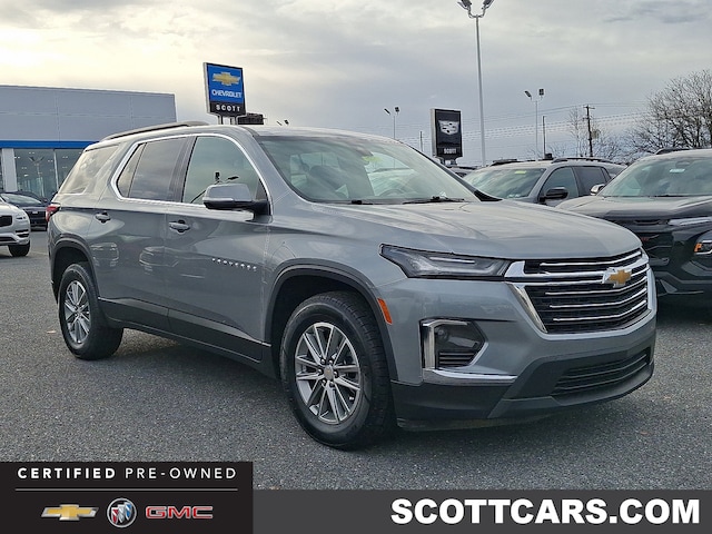 2023 Chevrolet Traverse LT Leather SUV