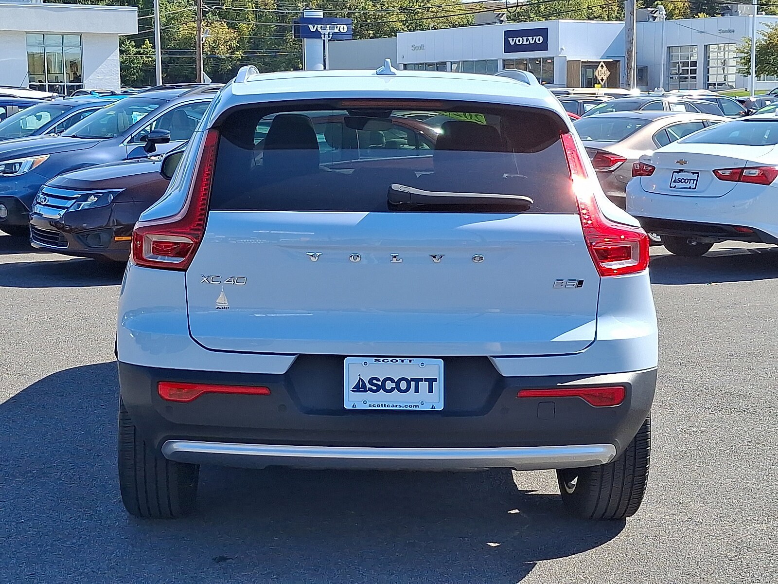 2024 Volvo XC40 Ultimate photo 3