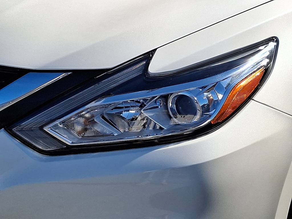 Used 2016 Nissan Altima 2.5 SV Sedan