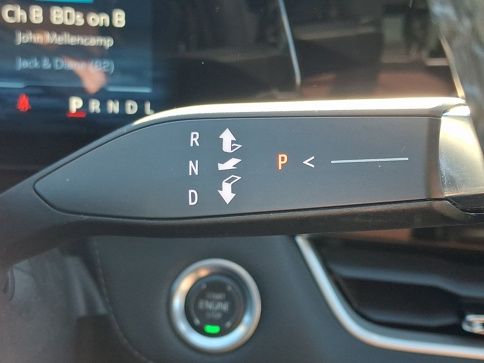 2025 Chevrolet Equinox LT - Photo 14
