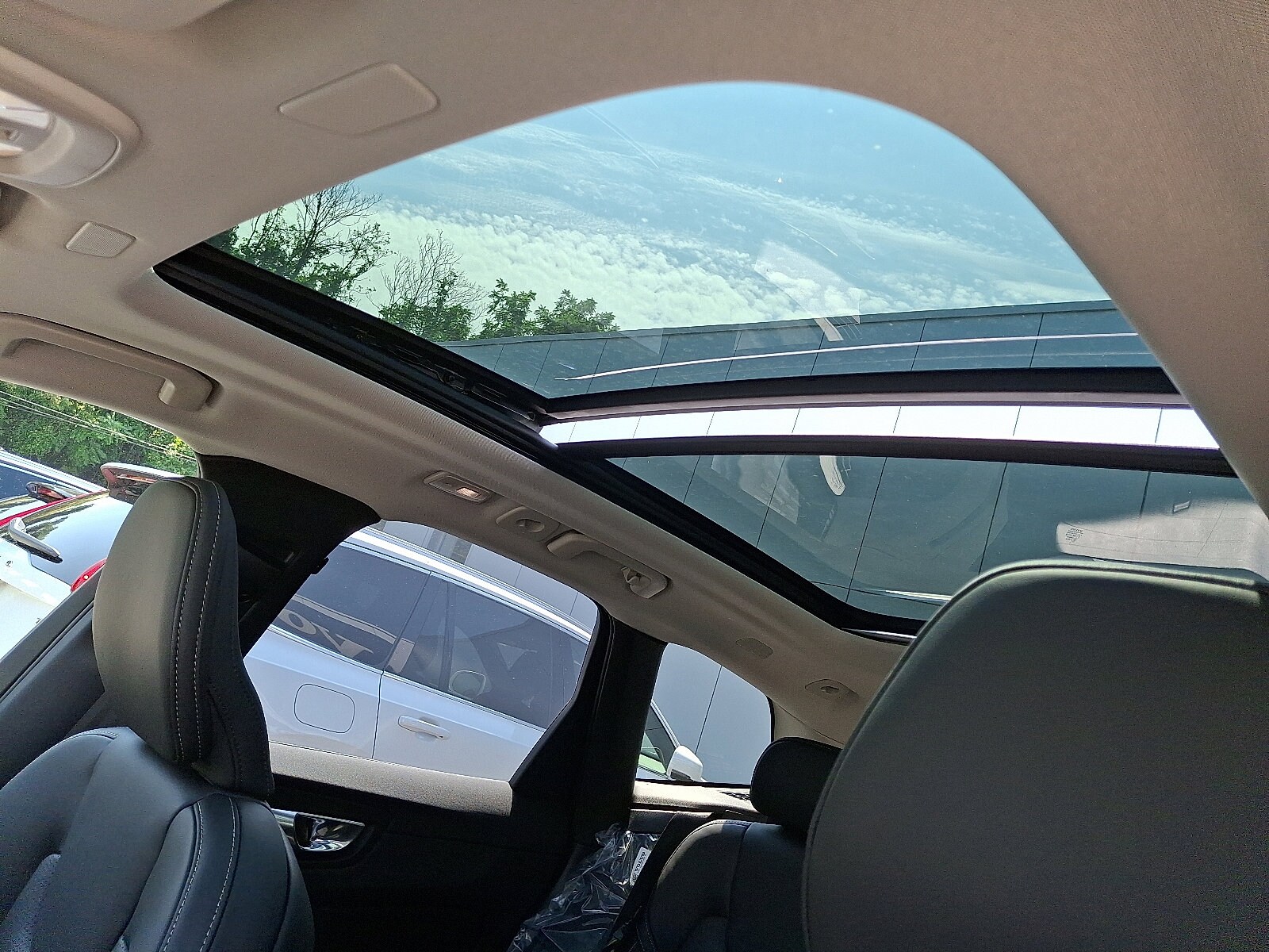 2026 Volvo XC60 Ultra - Photo 11