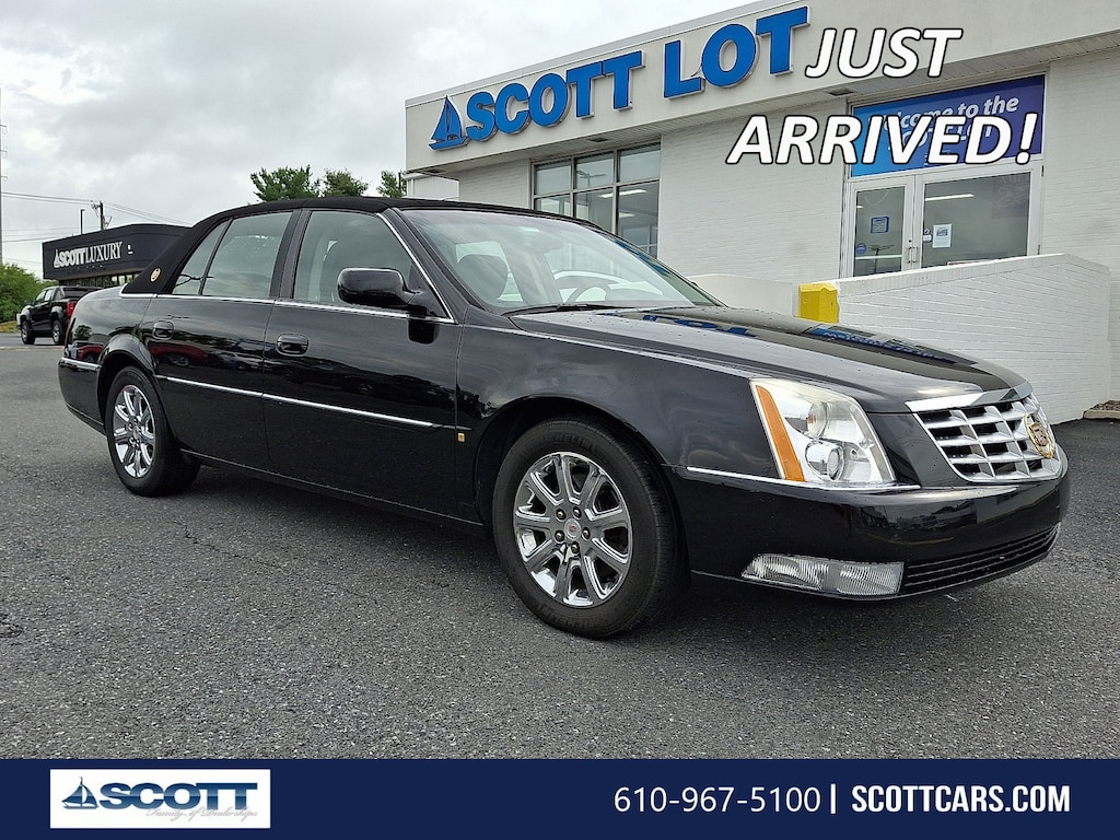 Used 2009 CADILLAC DTS Sedan