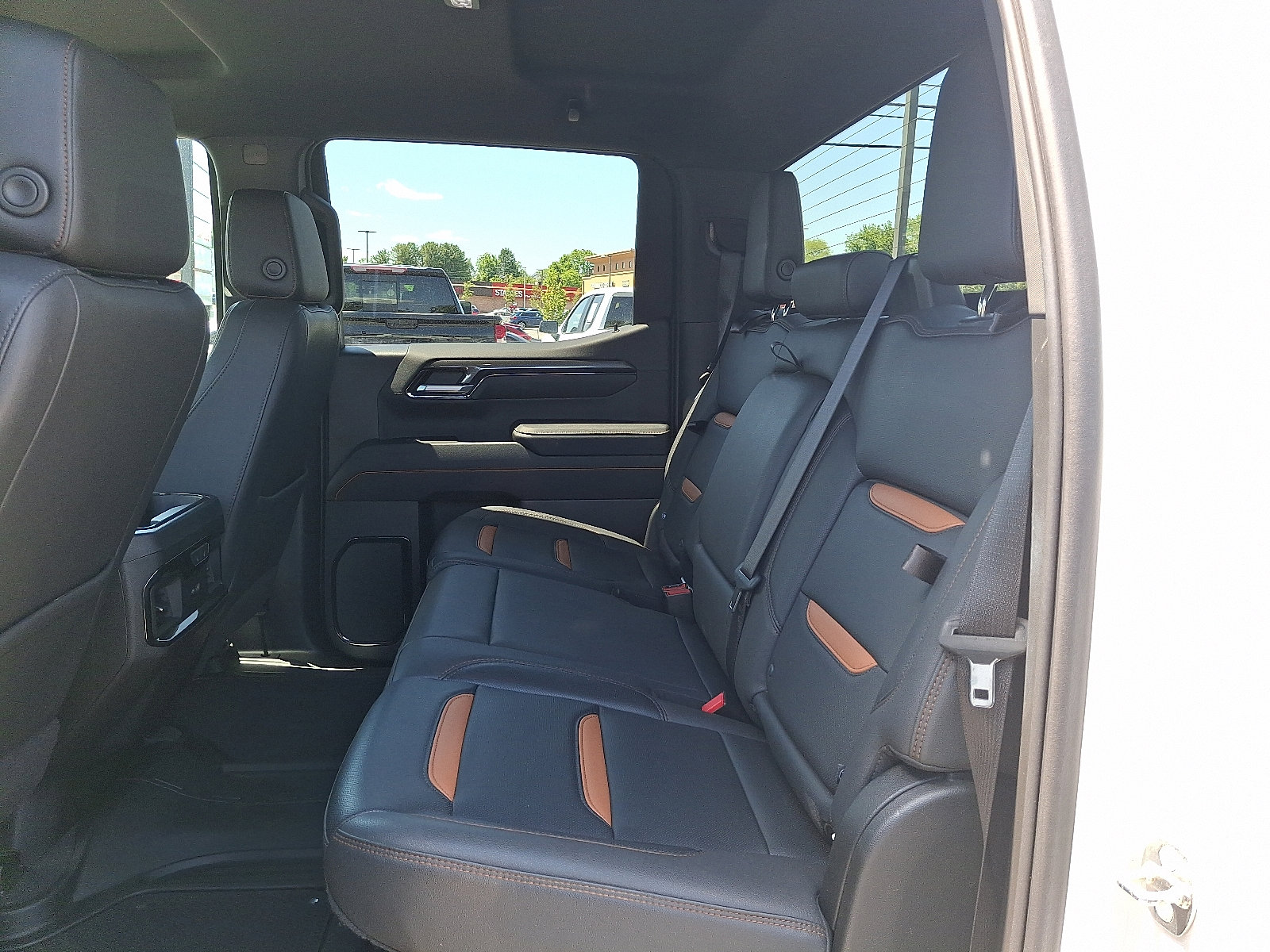 2023 GMC Sierra 1500 AT4 - Photo 11