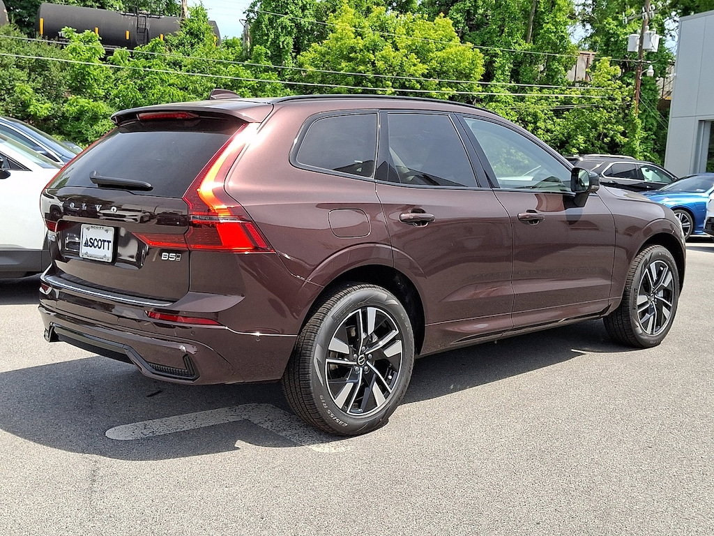 New 2026 Volvo XC60 B5 Plus SUV