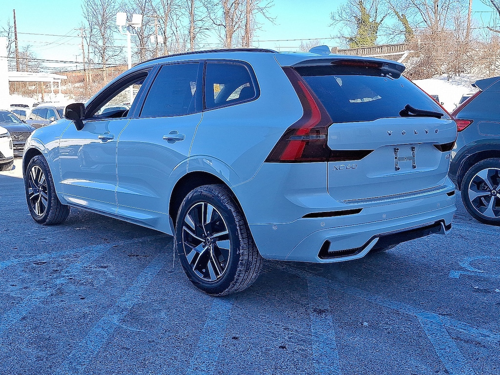 New 2026 Volvo XC60 B5 Plus SUV