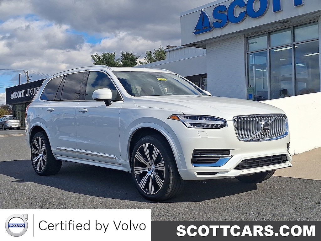Certified 2025 Volvo XC90 plug-in hybrid T8 Ultra 7-Seater SUV