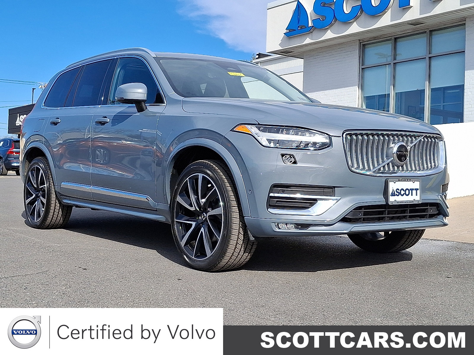 2023 Volvo XC90 SUV 