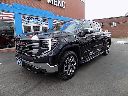 2024 GMC Sierra 1500 SLT Crew Cab 4WD