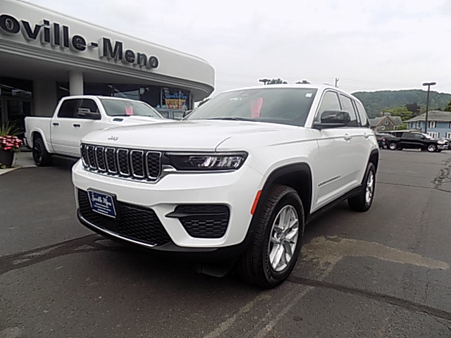 2026 Jeep Grand Cherokee LAREDO X 4X4 Sport Utility