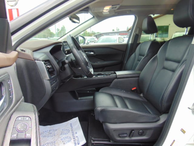 2023 Nissan Rogue SL - Photo 9