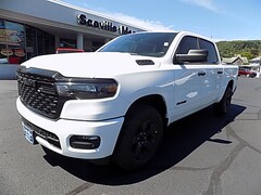 2025 Ram 1500 TRADESMAN CREW CAB 4X4 5'7 BOX Pickup