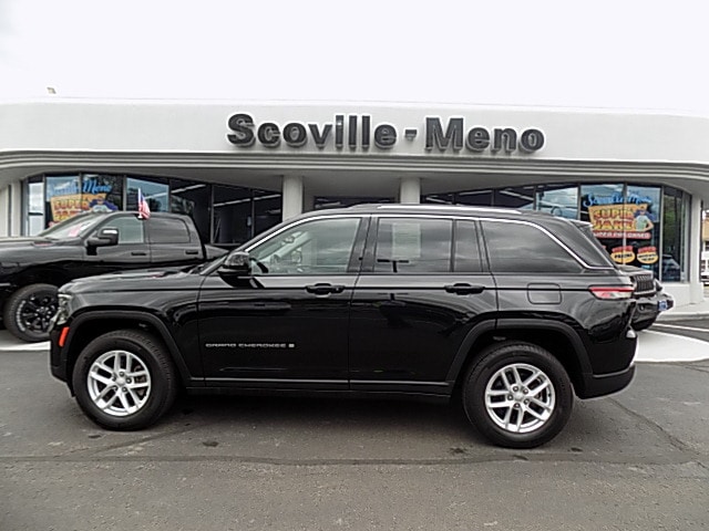 2023 Jeep Grand Cherokee Laredo - Photo 6
