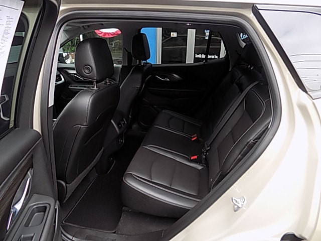 2023 GMC Terrain SLT - Photo 6