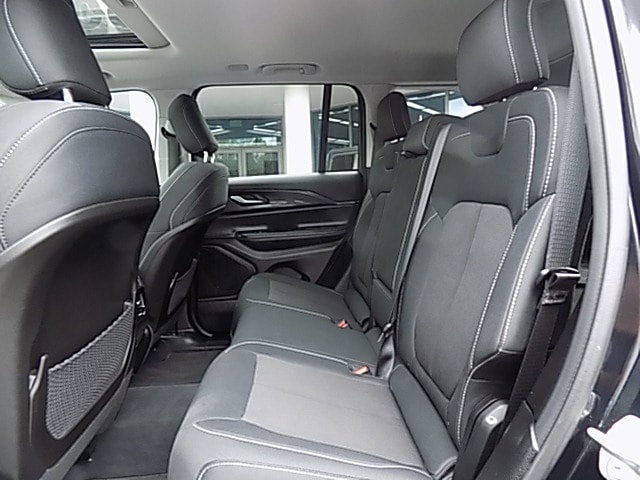 2023 Jeep Grand Cherokee Laredo - Photo 8